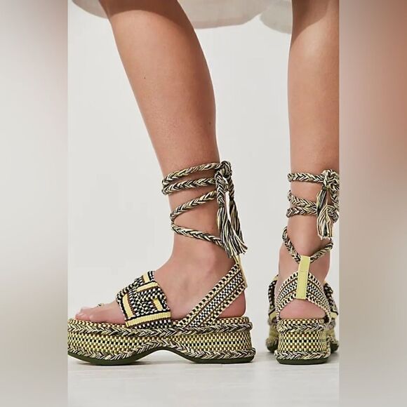 AMAMBAIH Shoes - New Free People AMAMBAIH Beatriz Wrap Sandals Kaki-Lemon